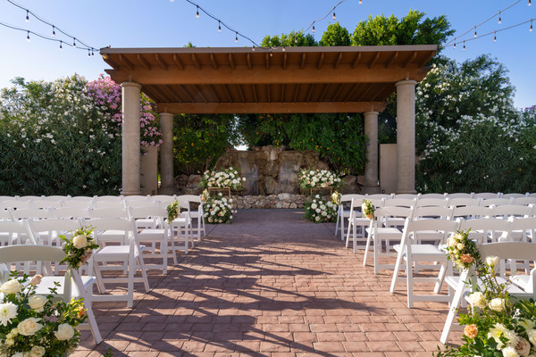 Colby Falls by Wedgewood Weddings