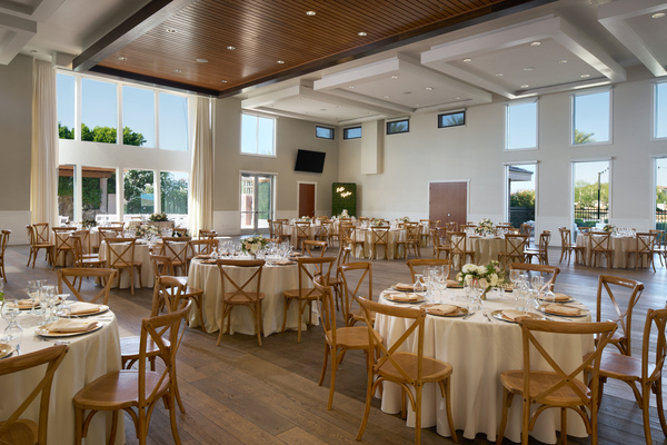 Colby Falls by Wedgewood Weddings