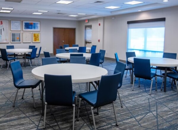 Holiday Inn Express Pembroke