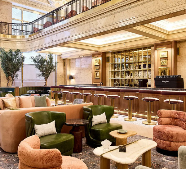 The Bay Street Lounge