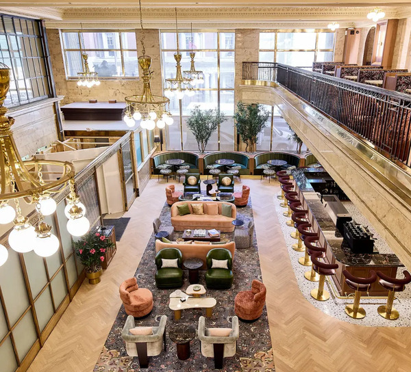 The Bay Street Lounge