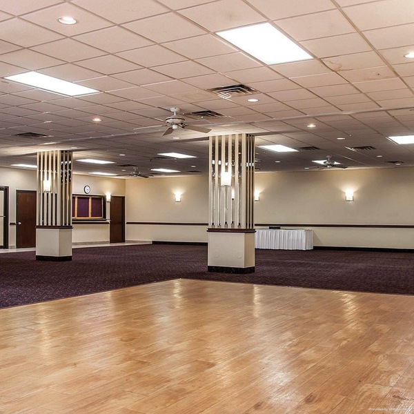 American Inn & Suites