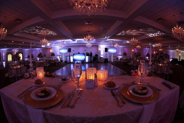 Pierres Restaurant & Catering Hall