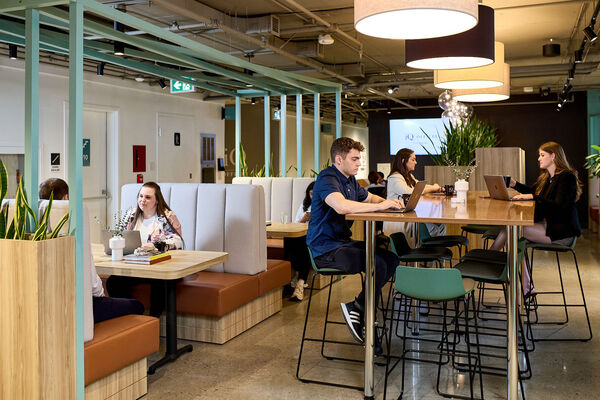 The Queen Street Lounge