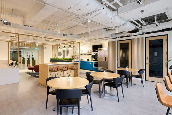 The West Georgia Lounge