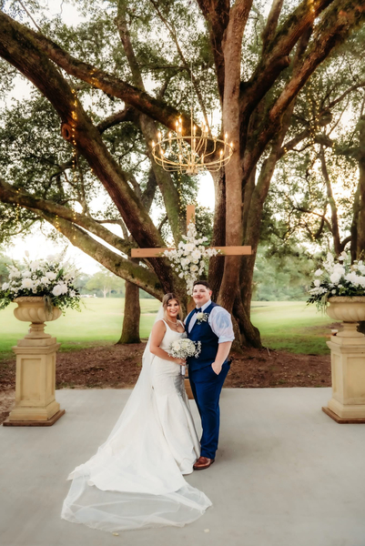 Chandelier Oaks Venue