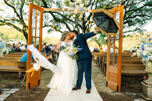 Chandelier Oaks Venue