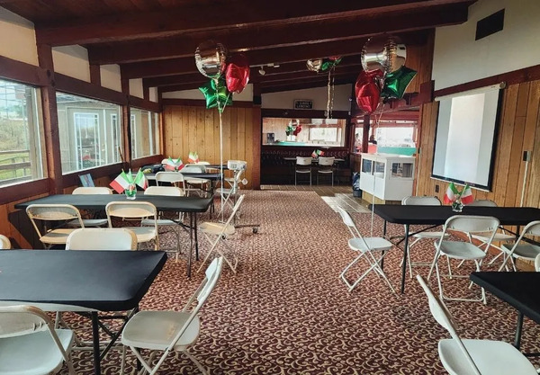 Four Fools Winery and Lone Tree Lodge