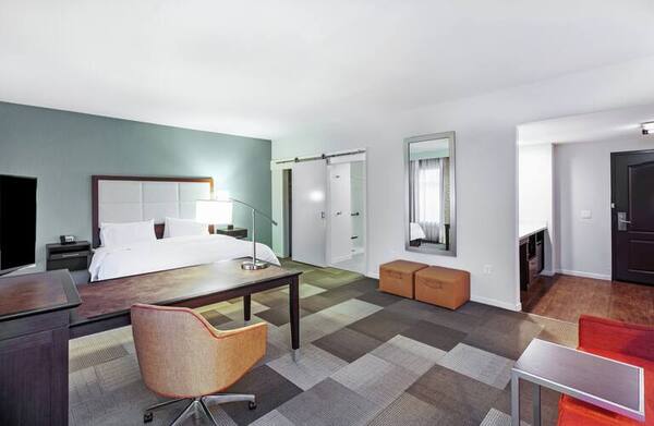 Hampton Inn & Suites Houston North IAH