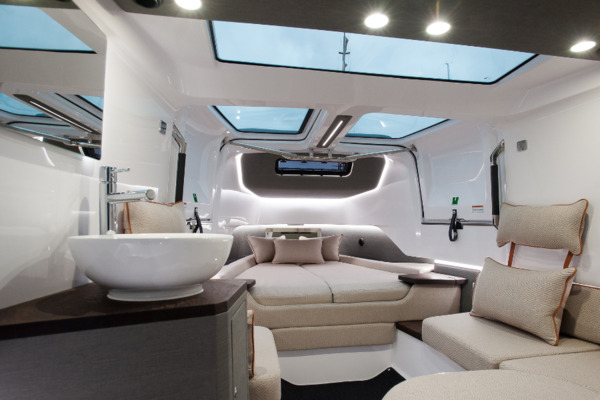 SeaEO Luxury Boat Charters