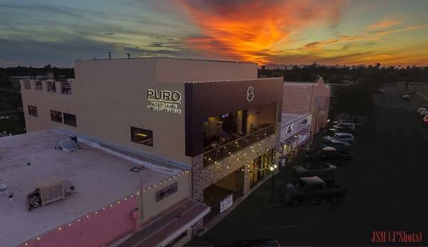 Puro Cigar Bar Lounge