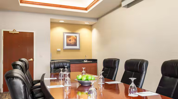 Hampton Inn & Suites Denver-Cherry Creek