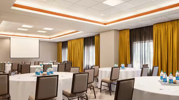 Hampton Inn & Suites Denver-Cherry Creek