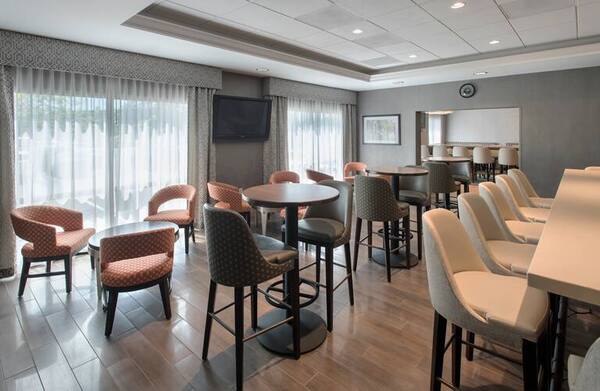 Hampton Inn Boston-Logan Airport