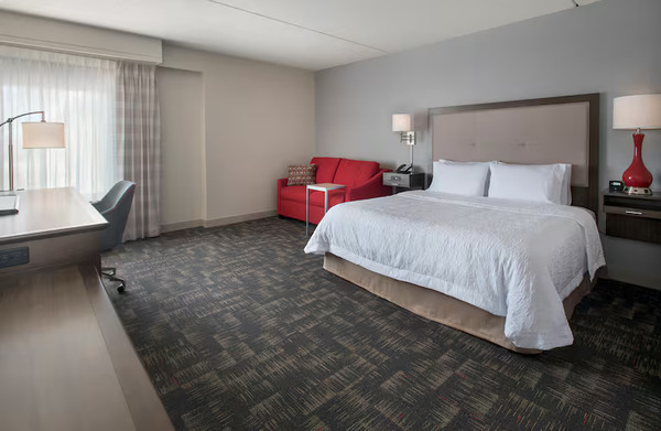 Hampton Inn Boston-Logan Airport