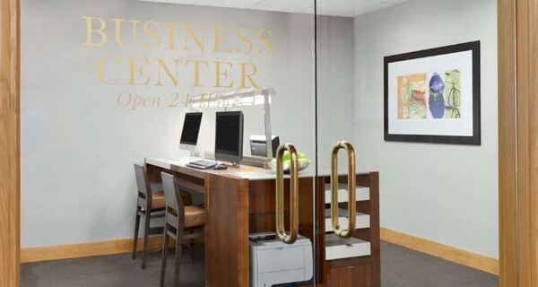 Doubletree by Hilton Newark Penn Station