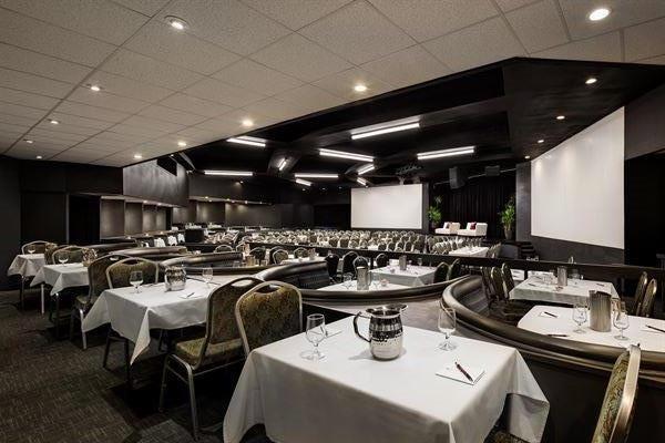 Grand Naniloa Resort - A DoubleTree by Hilton