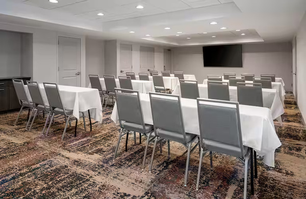 Homewood Suites Eatontown-Tinton Falls