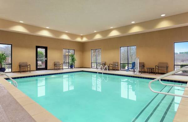 Hampton Inn & Suites Pine Bluff