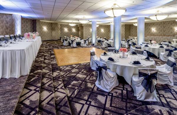 DoubleTree by Hilton Hotel Denver - Aurora