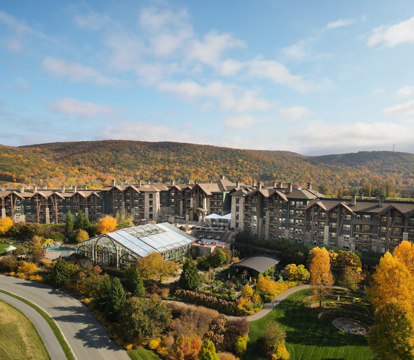 Grand Cascades Lodge