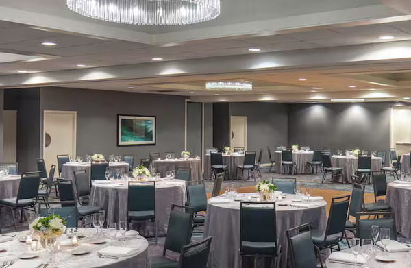 DoubleTree by Hilton Hotel Columbia