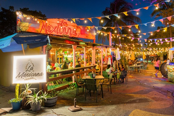 La Mexicana Taco Bar