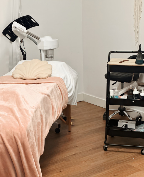 Wonderfully Rooted Glam Parties