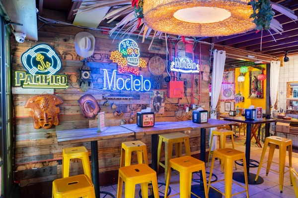 La Mexicana Taco Bar