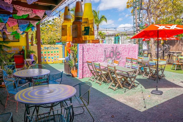 La Mexicana Taco Bar