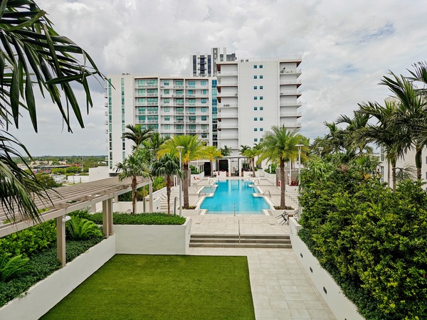 Quantum Flagler Village - The Lawn on 5th