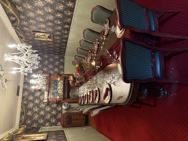 The Pumphouse Restaurant And Saloon