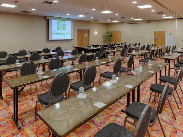 Holiday Inn Knoxville West at Cedar Bluff