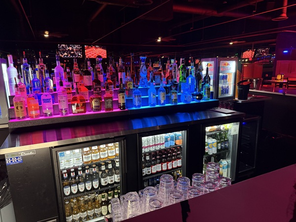 Vizionz Live Music and Lounge