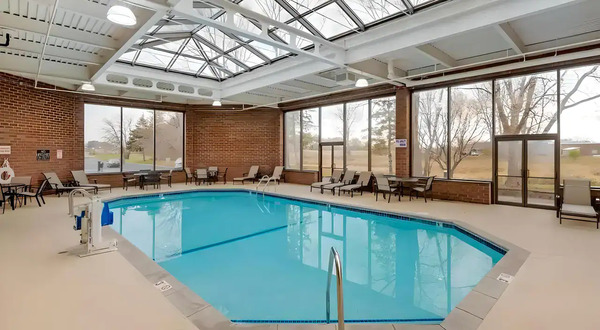 Comfort Inn Brooklyn Center