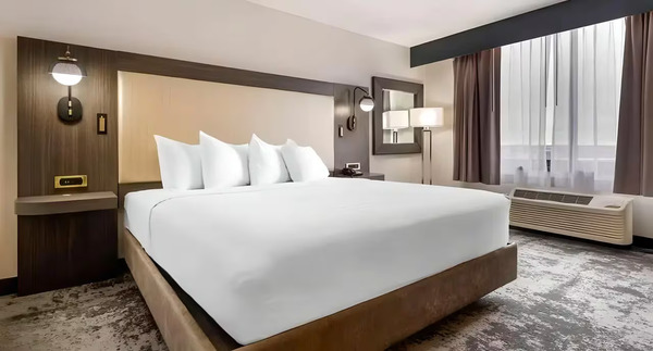 Comfort Inn Brooklyn Center