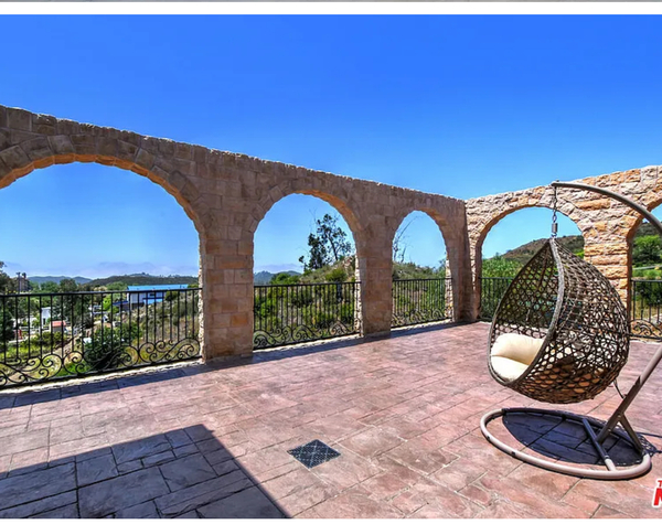 Malibu Crown Vineyard