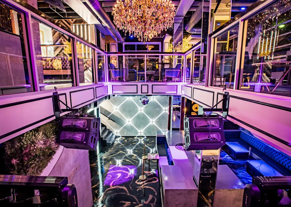 Rokwood Nightclub and Bar