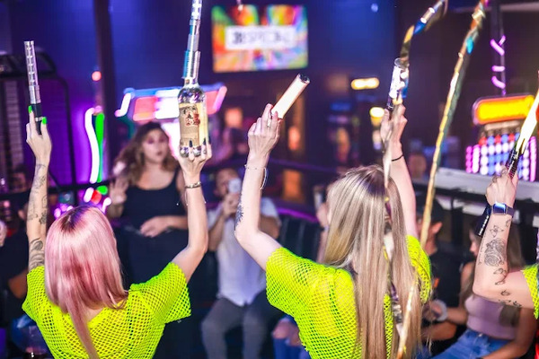 Select Start Arcade & Bar