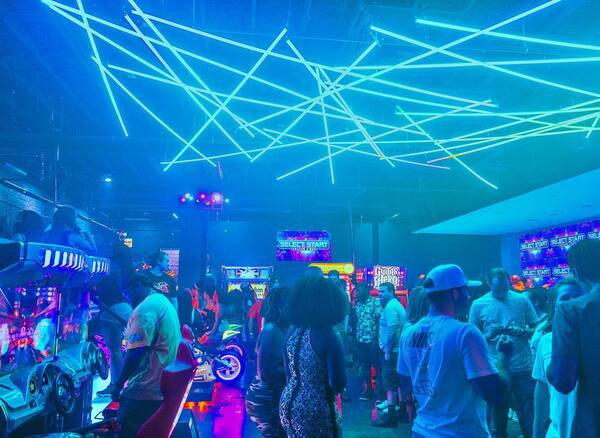 Select Start Arcade & Bar