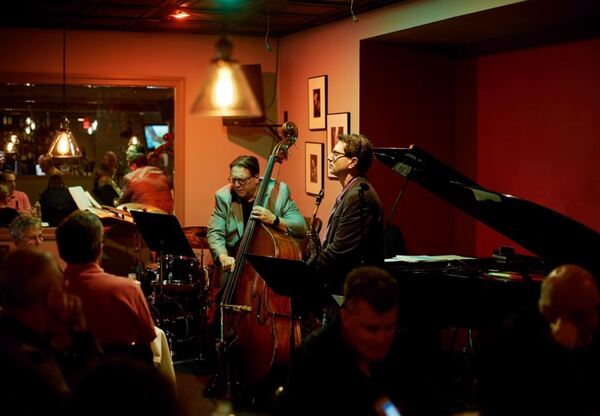 Shanghai Jazz Restaurant & Bar