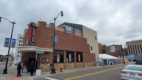 Bookies Bar & Grille