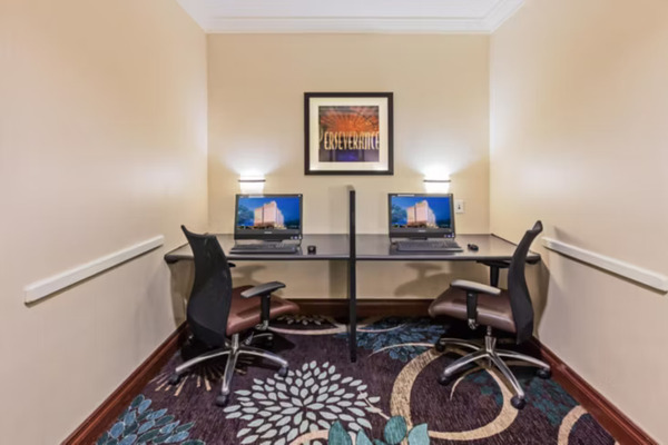 Staybridge Suites San Antonio Downtown Convention Center