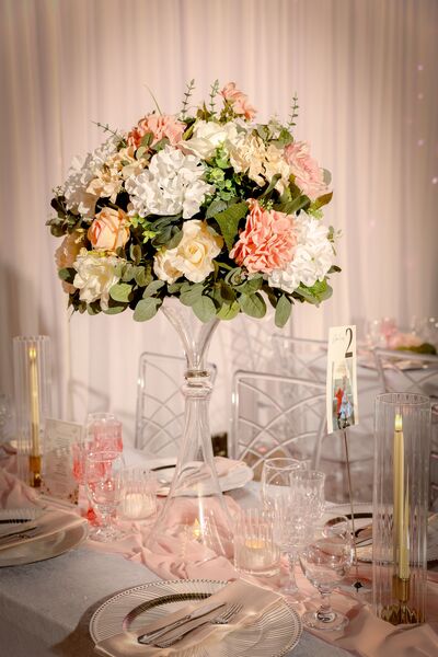 Luxuriouz Roomz Venue