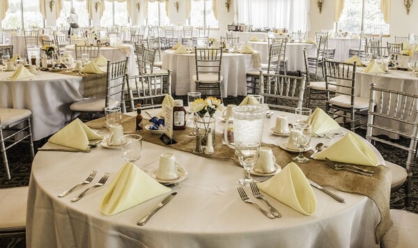 Golden Hawk Golf Club & Banquets