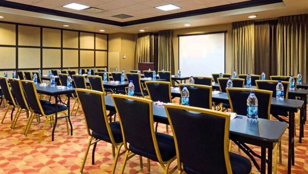 Holiday Inn Express & Suites Columbia-Fort Jackson