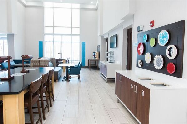 Holiday Inn Express & Suites Columbia-Fort Jackson