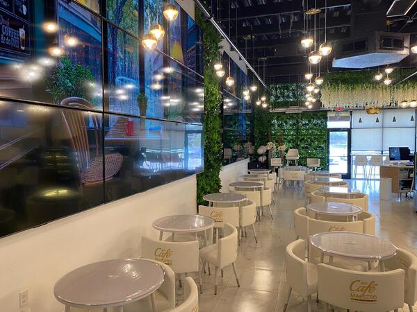 Un Cafe con El Maestro