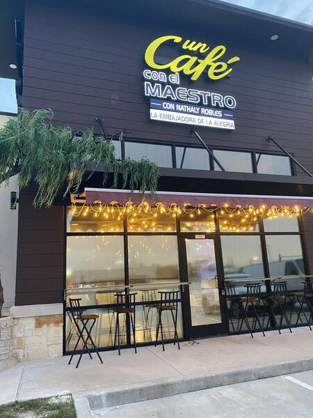 Un Cafe con El Maestro