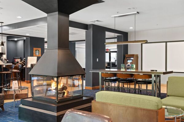 Courtyard Burlington Williston